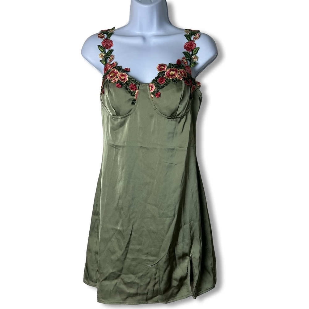 SHEIN VCAY Floral Embroidered Strap Satin Slip Mini Dress Olive Green NWT Sz. M